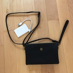 Black Cross body Bag w/ external charger